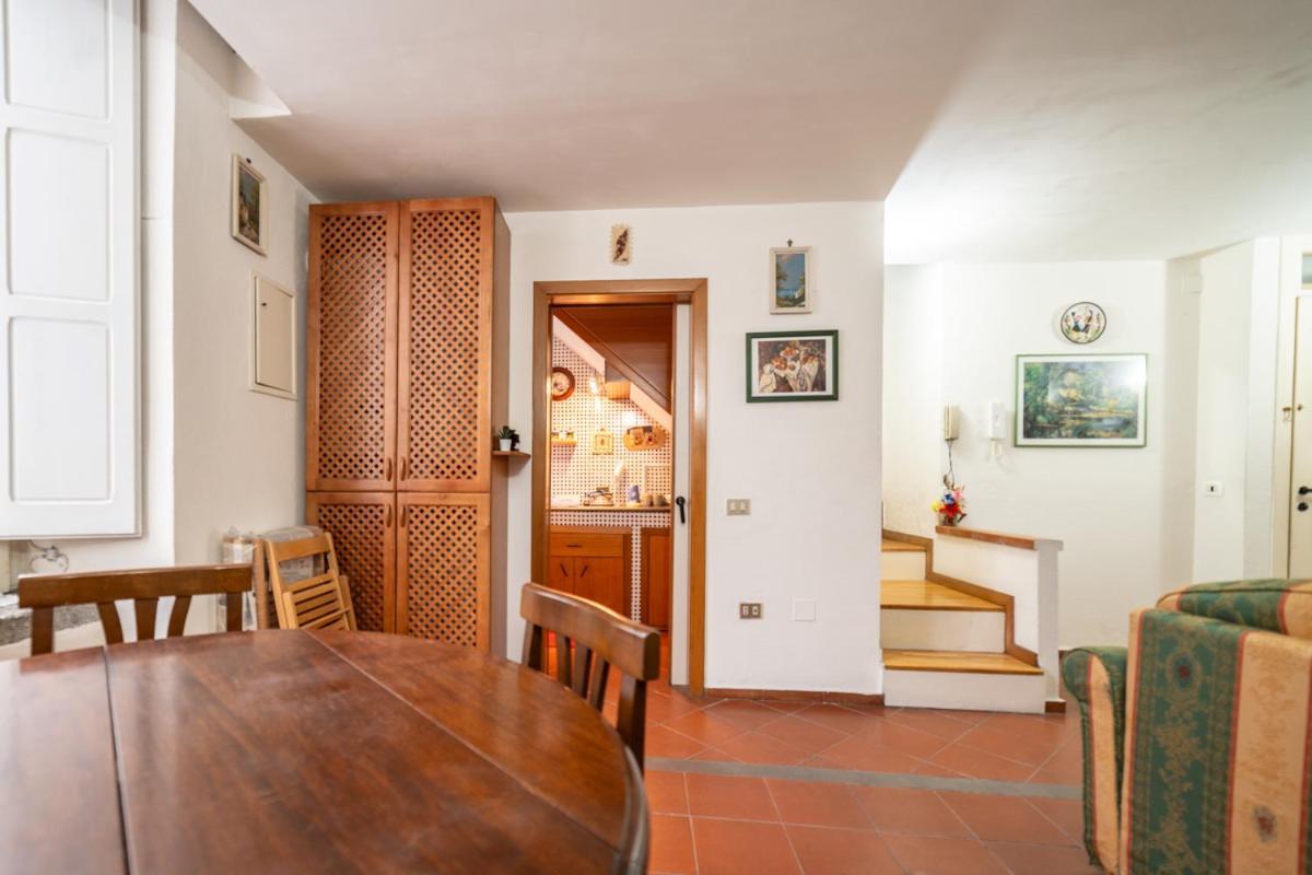 Apartamento Il Nido Nápoles Exterior foto
