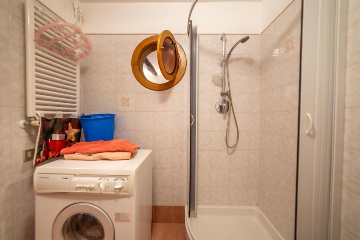 Apartamento Il Nido Nápoles Exterior foto